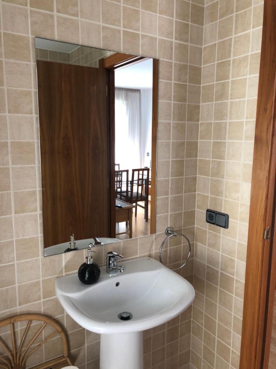 Ara 2e Apartment *