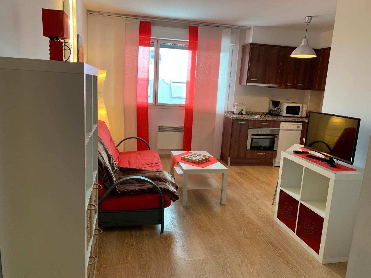 Ara 2e Apartment